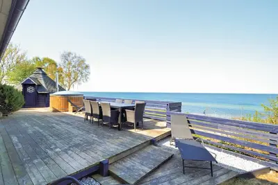 Image de Belle maison à Strøby avec WiFi