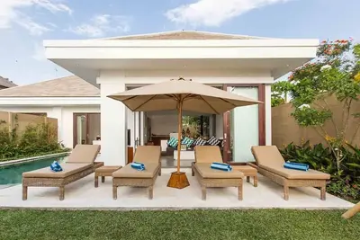 Image de Villa privée de 2 chambres avec vue sur le riz à Seminyak