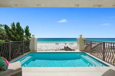 Image de CÔTE À CÔTE: Destiny's Ultimate Luxury Retreat: piscine à débordement, ascenseur, service de ménage quotidien inclu