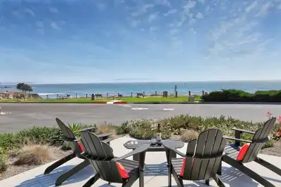 Image de Grandes Vues Sur L'OCÉAN - maison de plage moderne du milieu du siècle Location Mensuelle Seulement