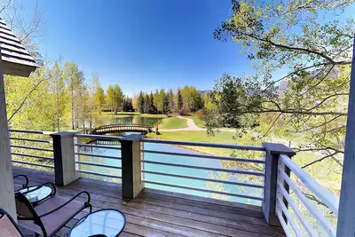 Image de Les Avantages Des Membres Du Club Full Teton Pines dans ce condo de luxe à Westbank!