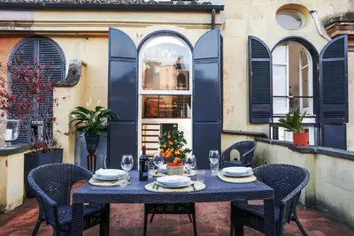 Image de Your Prestigious Penthouse at the Spanish Steps