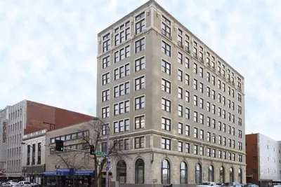 Image de Condo confortable au centre-ville de Lincoln