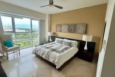 Image de Condo De Luxe Au Mayan Resort Seibal Nuevo Vallarta avec antenne Tv Shaw.