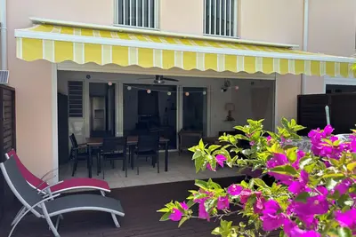 Image de T4 Duplex de 106 m² idéalement situé dans le centre de St Francois