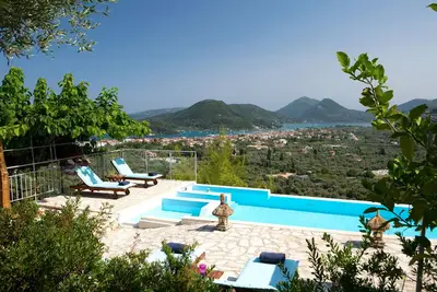 Image de Luxury villa overlooking the sea with private pool-Villa Lily
