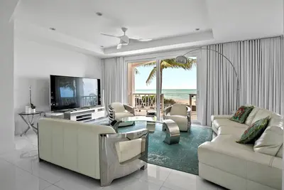 Maison Blanche - Villa de luxe neuve et exclusive sur le front de mer - Plage privée de sable blanc