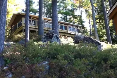 Image de Cottage tranquille et paisible au bord du lac près du parc national Acadia || Vente De Septembre! !