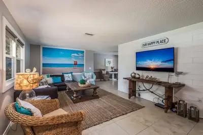 Image de Charmante maison sur la plage avec piscine!