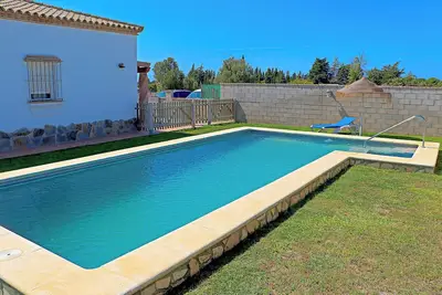 Image de Villa Pinar Roche avec piscine