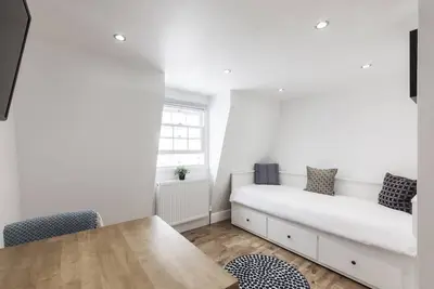 Image de Maison familiale de 8 chambres Westminster Central London (11 personnes, y compris les enfants)