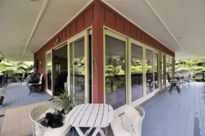 Image de ~ Paix et tranquillité dans le volcan de la forêt tropicale sur une propriété luxueuse ~