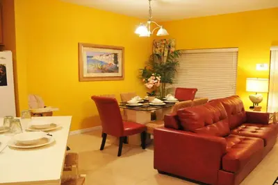 Image de Promos Dispo  -Coral Cay Resort # 3- 4 chambres 3 salles de bain Townhome