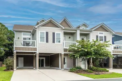 Image de Message dans une bouteille à Beacon Villas, Maison mitoyenne de luxe de 4 chambres