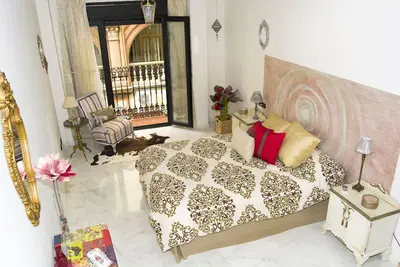 Image de En Offert- Élégants appartements orange, terrasse privée, dans le centre historique