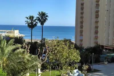 Plage de première ligne, piscine, wifi, climatisation, Netflix, smartv 49