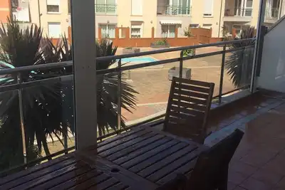 Image de Appartement de deux chambres, près de la plage et avec piscine