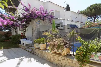 Image de Charmante villa au calme tout confort avec piscine, 600 mètres plage