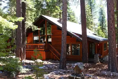 Image de Superbe maison de Carnelian Bay entièrement rénovée, près de la plage de la baie de Carnelian