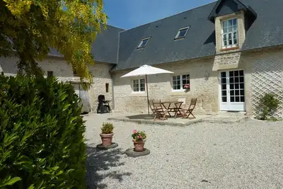 Image de Le calme de la campagne proche des plages et de la ville historique de Bayeux