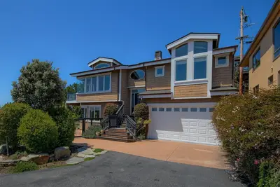 Image de Awesome House, Awesome Views