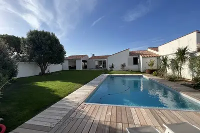 Image de La Noue Villa 4 chambres Piscine chauffée 100m de la mer et des commerces