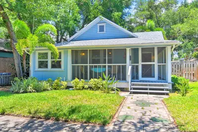 Image de Old St. Pete Home - 1 Mi. au centre-ville, près de la plage!