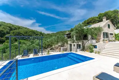 Image de Villa Rokova Vala (V5581-K1) - Sumartin - île de Brac