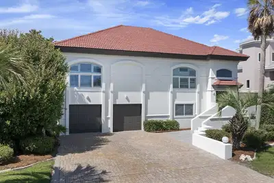 Image de Magnolia Dreams - Île de vacances! Centre-ville de Destin! Vue du port! Quai pour bateaux!