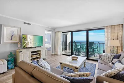 Image de Emerald Towers 1104 - Face au golfe, piscine communautaire chauffée, tennis et fitness sur place!