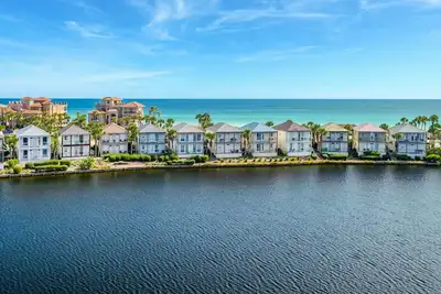 Image de All About The View - Destin Beach Villas! Crystal Beach! Piscine communautaire!