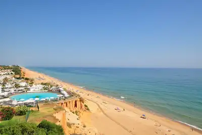 Image de Vale do Lobo - 2 chambres, 2 salles de bains, dormir pour 6. Appartement avec piscine et gymnase