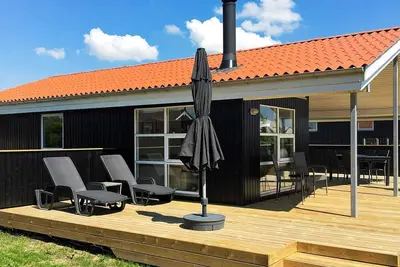 Image de Maison de vacances pour 6 a Rønde-By Traum
