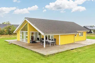 Image de Maison de vacances pour 10 a Brovst-By Traum