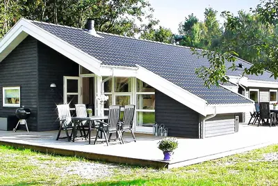 Image de Maison de vacances pour 10 a Aakirkeby