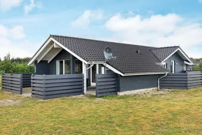 Image de Maison de vacances pour 6 a Brovst-By Traum