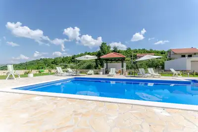 Image de Villa Ana (V5561-K1) - Umljanovic