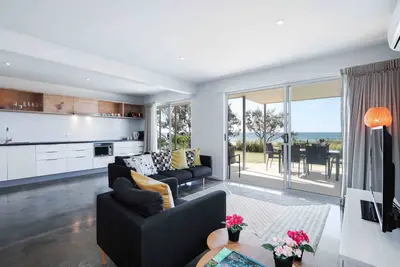 Image de Sandbox Luxury Beach Front Apartments