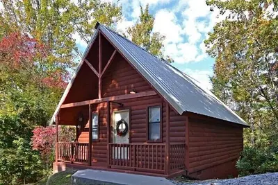 Image de Plus de 700 $ en Billets Gratuits, Heart Jacuzzi. Bain bouillonnant, lit king size, Internet, à 5 minutes de l'aquarium