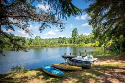 Image de Inn Kognito 2 Lakefront Camelbeach. Mt. Airy Casino Kalahari 2ème maison à côté