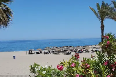 Image de Appartement orienté au sud, vue fantastique sur la mer, terrasse, plage à 300m