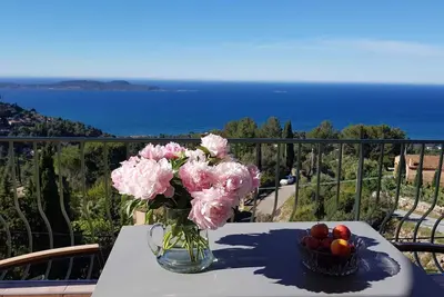 Image de Vue Mer 180°Calme Jardin Terrasse pour 2 à 4 Personnes  \"Gîtes de France\"