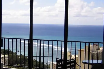 Image de Magnifique Penthouse avec vue sur l'océan, parking gratuit @ Waikiki Banyan