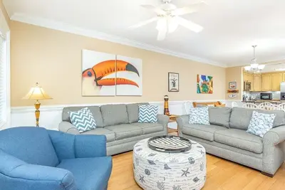 Image de Brass Rail 214: 3 Br / 2. Condo de 5 Ba à Tybee Island, pour 8 personnes