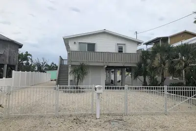 Image de Nouvelle liste! Belle façade sur le canal, Key Deer et jacuzzi.