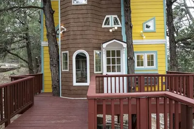 Image de Top of the Rim! Awesome Cabin + Treehouse, une vue incroyable, rénové