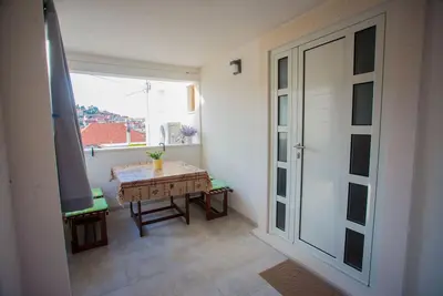 Image de Appartement de deux chambres avec la terrasse et la vue sur le mer Sutivan, Brac (A-752-f)