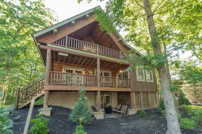 Image de Shiver Me Timbers - Belle maison dans la pittoresque communauté de Yellowstone Cabin
