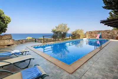 Image de Sea Views Villa Lefkothea w/ Private Pool for Families, Children Area & Sea view