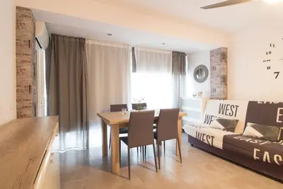 Bel appartement rénové pour 7 pers à Salou à quelques mètres de la plage